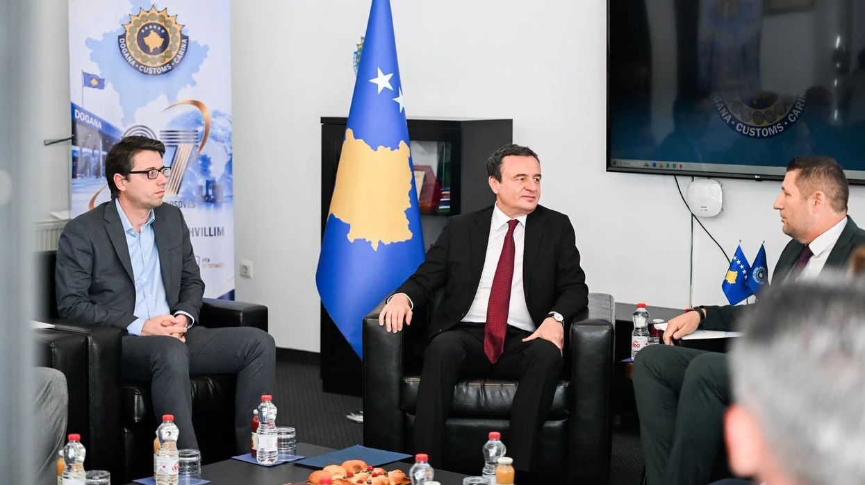 Kurti: Dogana ka mbledhur 1.347 miliardë euro, të hyrat janë rritur për 6 për qind