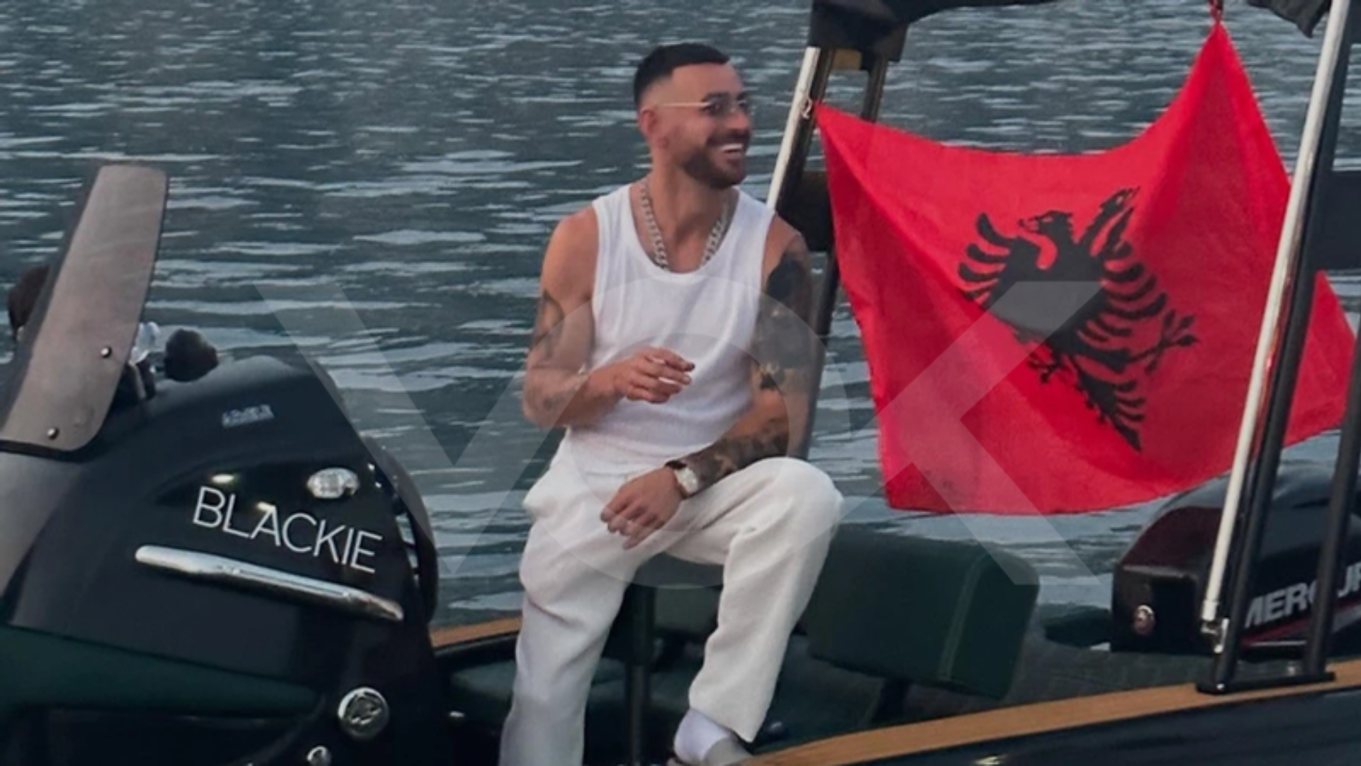 “Kjo nuk është lamtumirë”, Stresi paralajmëron një pauzë nga muzika