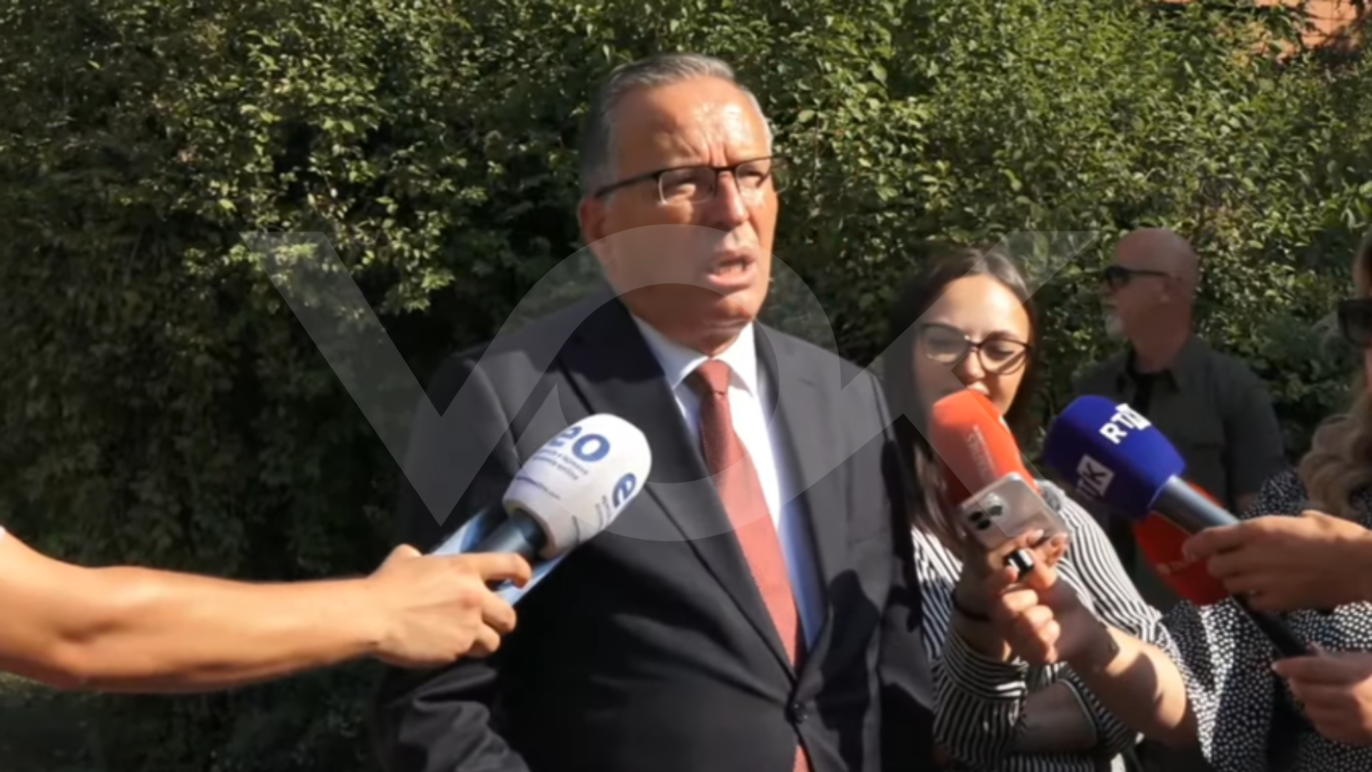 Hamza niset në mbledhjen e Kryesisë, kërkon procedimin e ligjit për Dhomat e Specializuara
