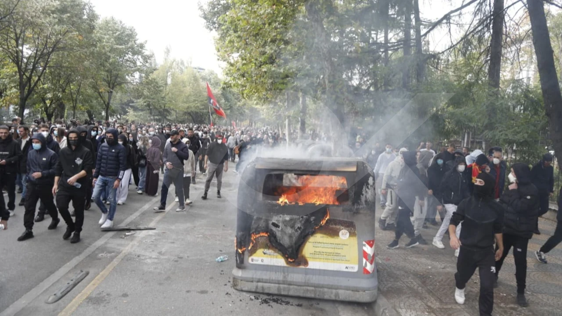 Policia e Shtetit apel prindërve pas protestave: Kontrolloni ku ndodhen fëmijët tuaj